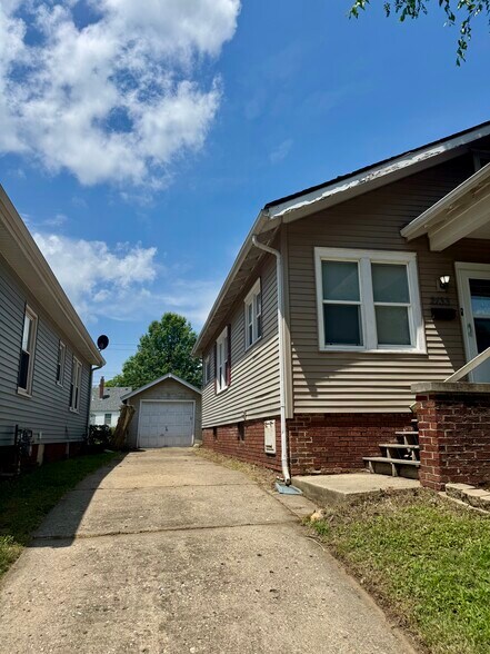 Building Photo - 2133 N 8th St