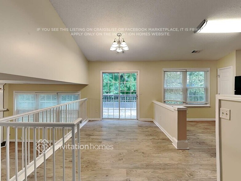 Building Photo - 3706 Heyford Ct