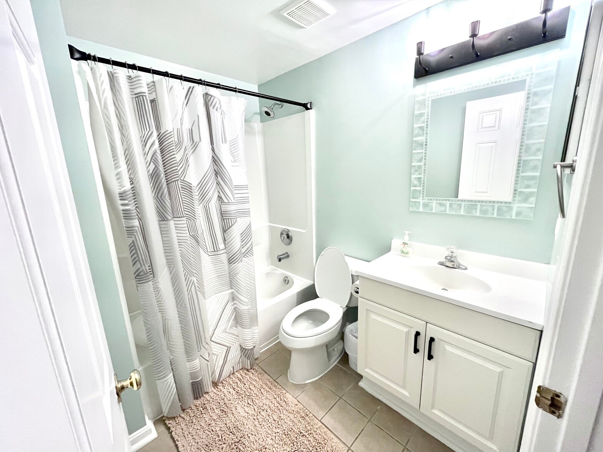 Building Photo - 3516 7th St N