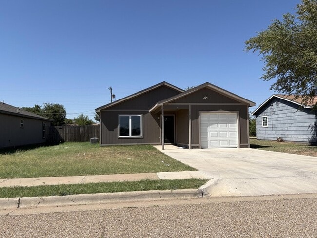 Building Photo - 1507 E 14th St