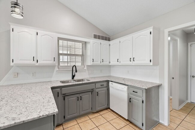Building Photo - 7120 Blackjack Dr