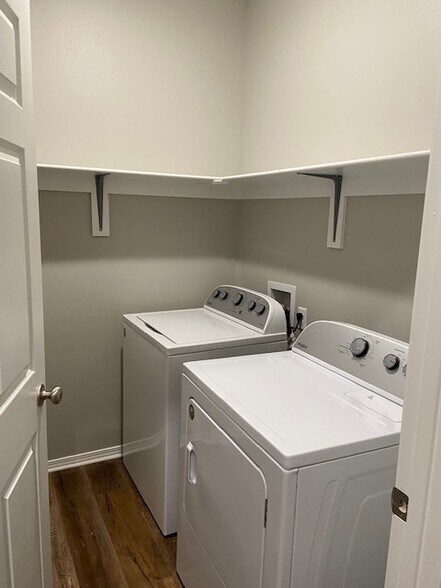 Laundry Room - 111 E Main St