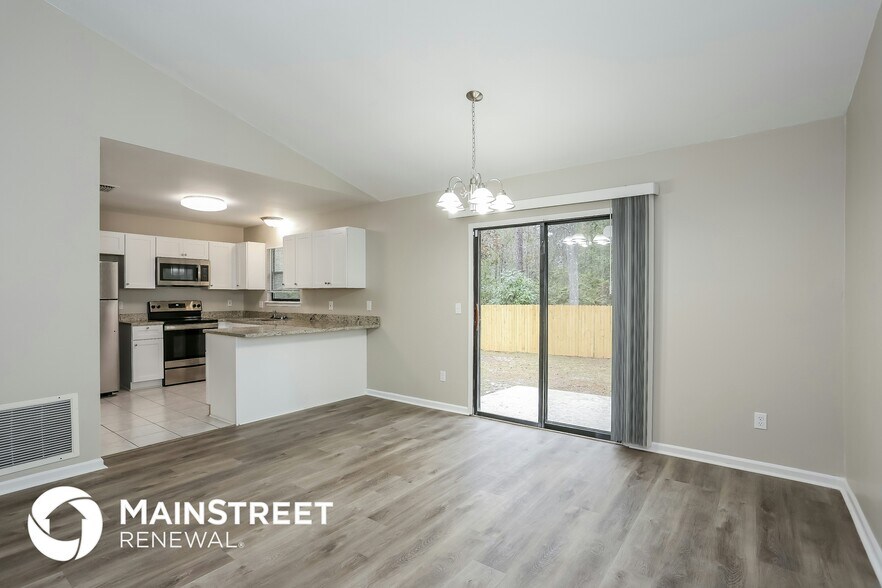 Building Photo - 1541 Kingfisher Ln N