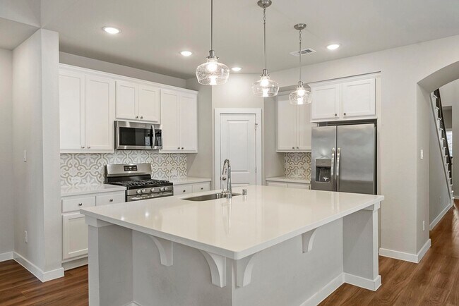 Building Photo - 421 Soapberry Tree Ct