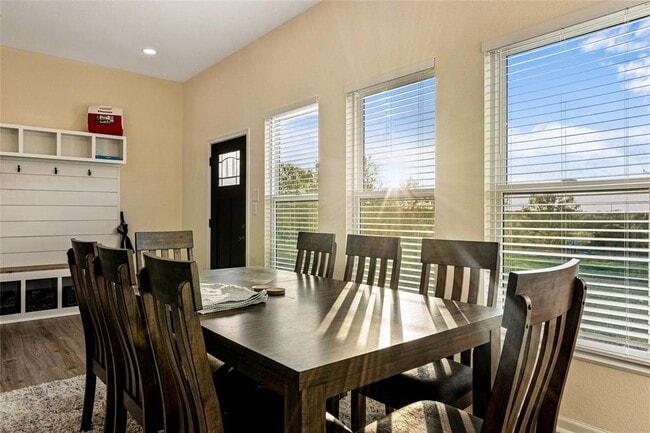 Building Photo - 158 Goertz Dr