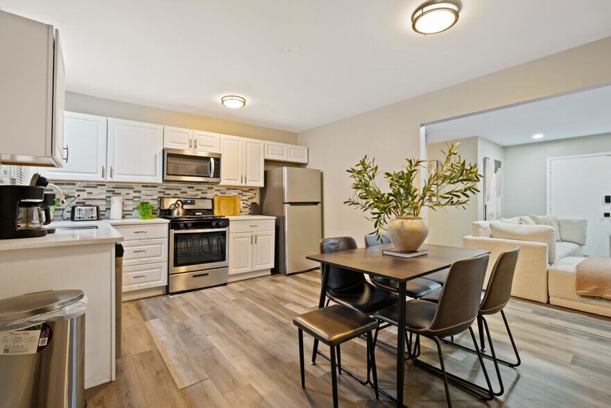 Building Photo - 508 S Warrington Rd