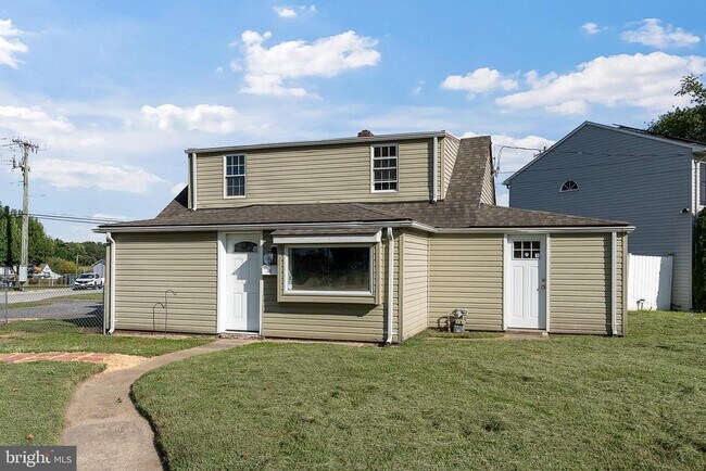 Building Photo - 3301 Sollers Point Rd