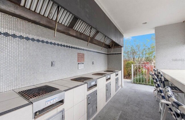 Building Photo - 2333 Feather Sound Dr