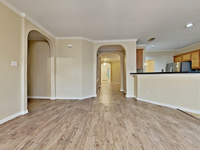 Building Photo - 12923 Tall Spruce Dr
