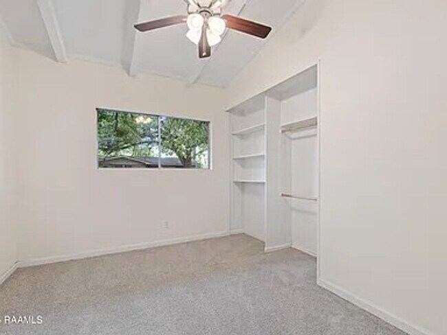 Building Photo - 118 Wedgewood Dr