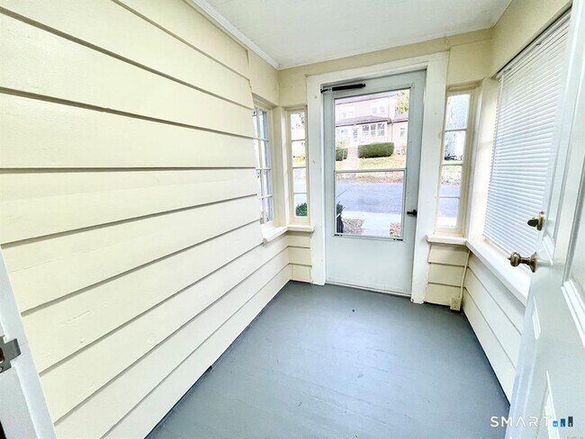 Building Photo - 55 Bronx Ave