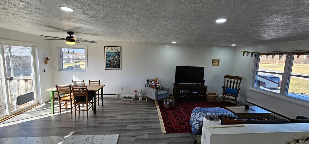 Building Photo - 128 Triphammer Ter