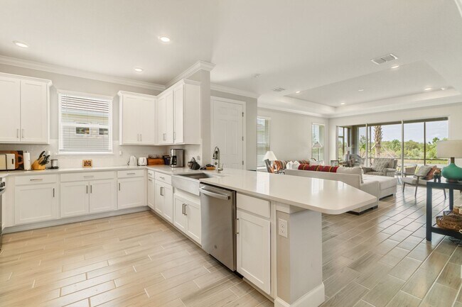 Building Photo - Esplanade at Wiregrass Ranch - A Premier 5...