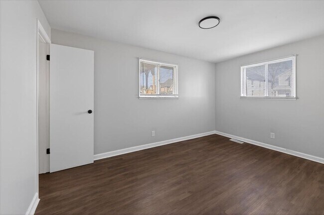 Building Photo - 1801 W Morris St