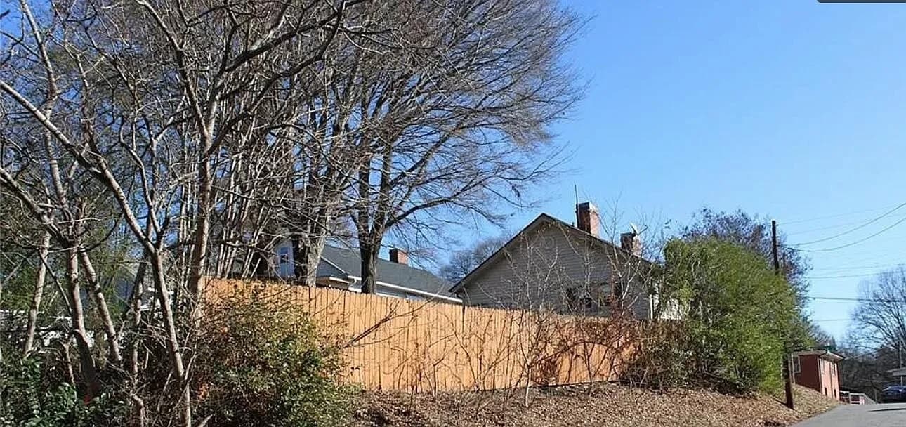 Building Photo - 178 Cedar Dr NW