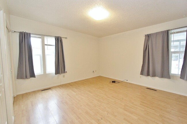 Building Photo - 7149 W Ustick Rd