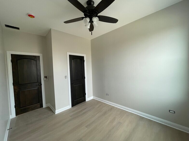 Building Photo - 3600 W 26th St