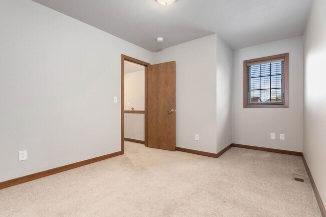 Building Photo - 313 Nooksack Ave
