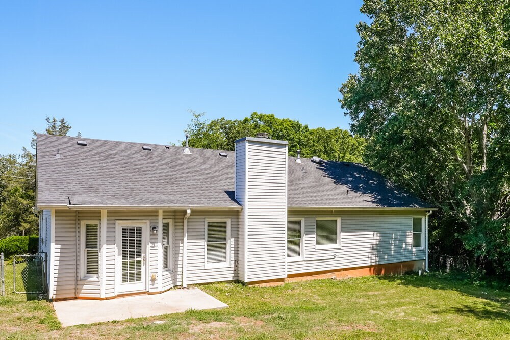 Building Photo - 4091 S Fork Dr