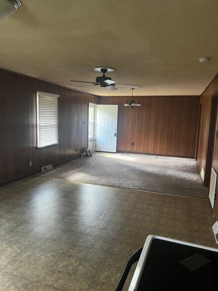 Living Area / Kitchen - 176 Hardwood Ln