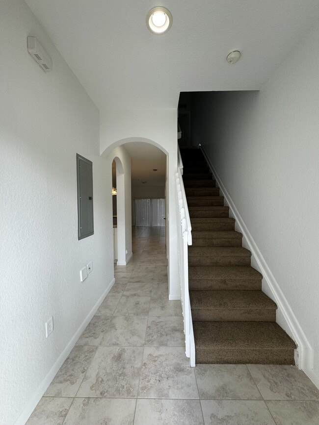 Building Photo - 4903 SW 140th Terrace