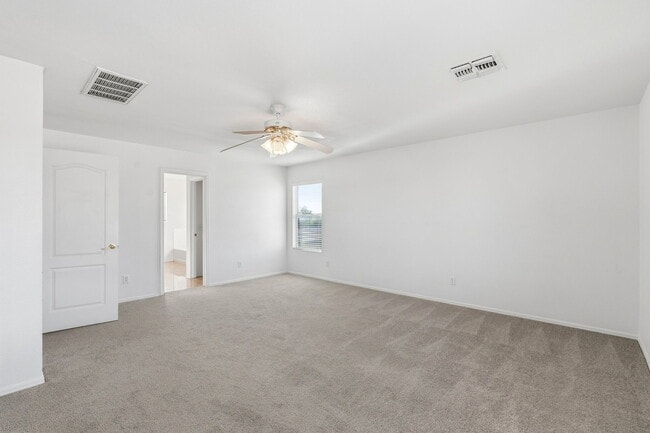Building Photo - 4821 E Twinflower Pl