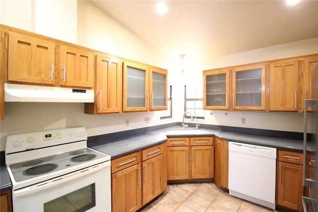 Building Photo - 4035 NW 37th Dr