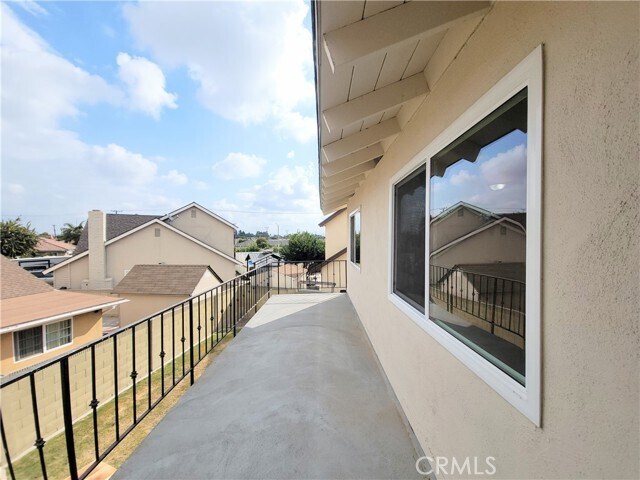 Building Photo - 9461 Downing Cir