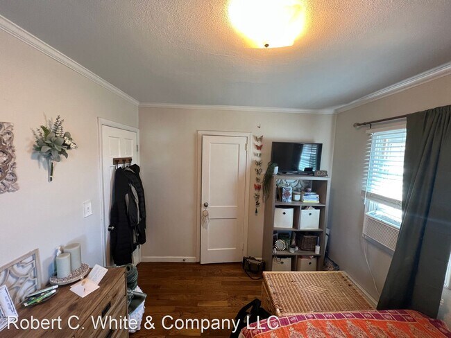Building Photo - 3 br, 2 bath House - 16 Argyle Road