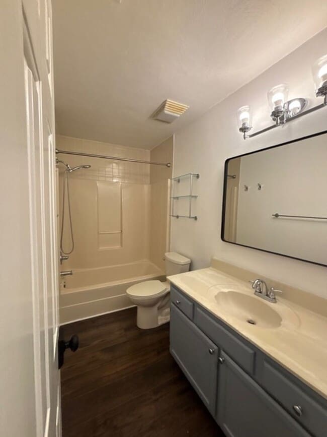 Building Photo - Cypress Point