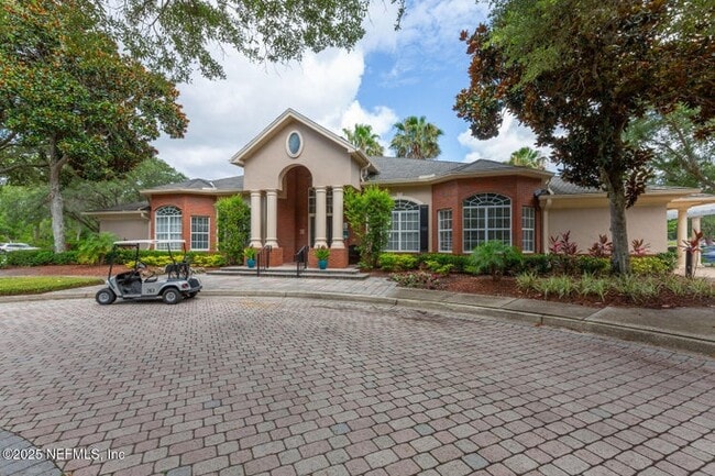 Building Photo - 13810 Sutton Park Dr N