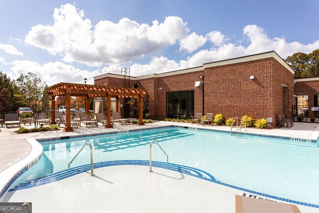 Building Photo - 300 Prominence Point Pkwy