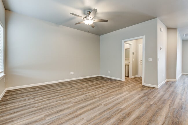 Building Photo - 13503 Bluejacket Dr