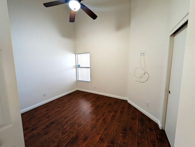 Building Photo - INVITING CONDO WITH OPEN FLOOR PLAN IN NORTHEAST LAS VEGAS