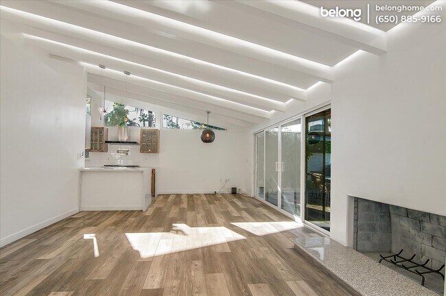 Building Photo - 6513 Corbin Ave