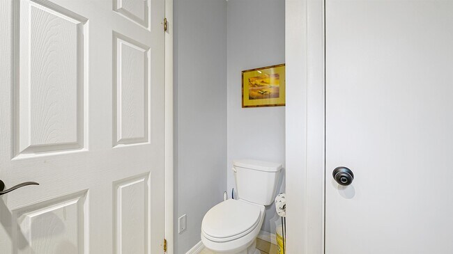 Building Photo - 14 Sanchez Ave