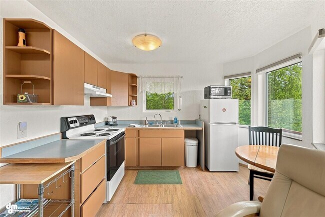 Building Photo - 6830 E Toller Ct