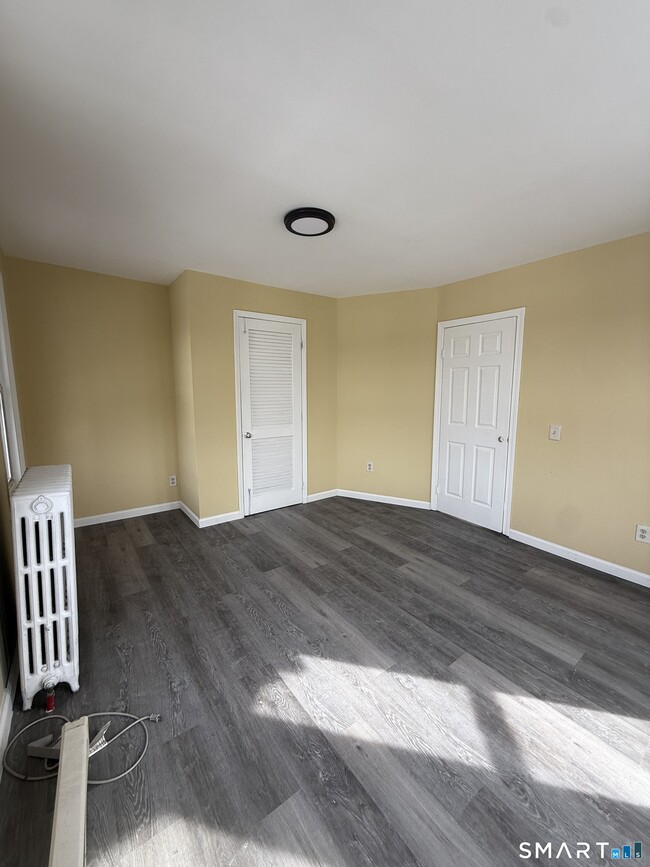 Building Photo - 250 Orange St