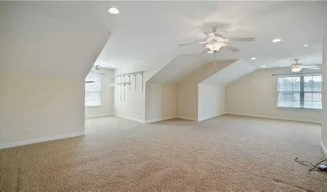 Building Photo - 663 Wyndham Way