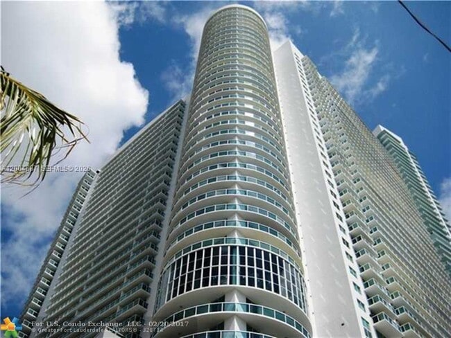 Building Photo - 1800 N Bayshore Dr