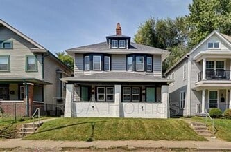 Building Photo - 2948 N Park Ave