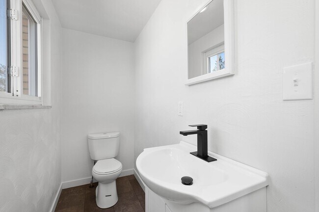 Building Photo - AVAILABLE BY JULY 3RD!! STUNNING 3-BEDROOM HOME IN PENN HILLS!