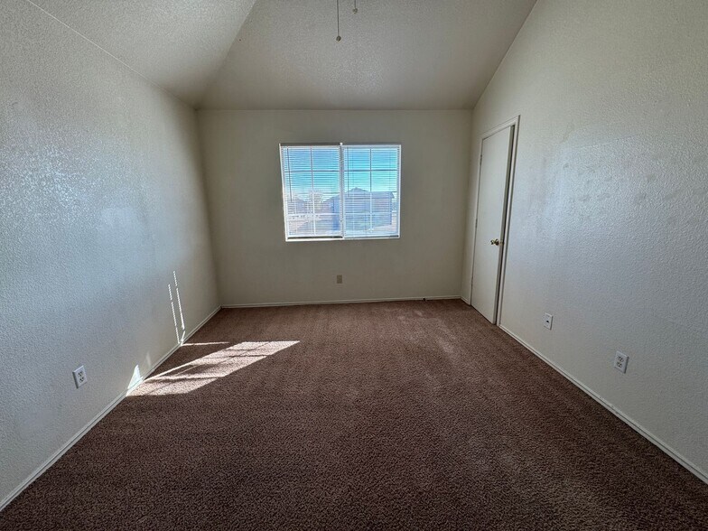 Building Photo - 1707 Kylie Cir