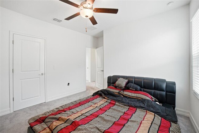 Building Photo - 11534 72nd Pl E