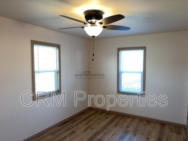 Building Photo - 1105 S Purdum St