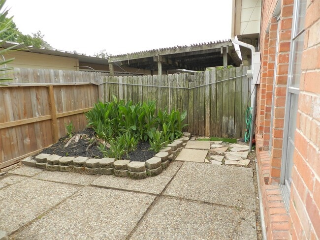 Building Photo - 14309 Misty Meadow Ln