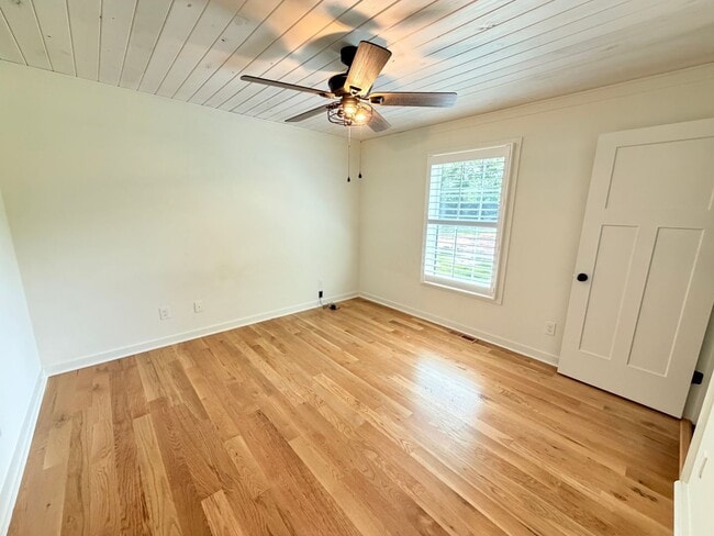 Building Photo - Renovated Ranch in Oconee County