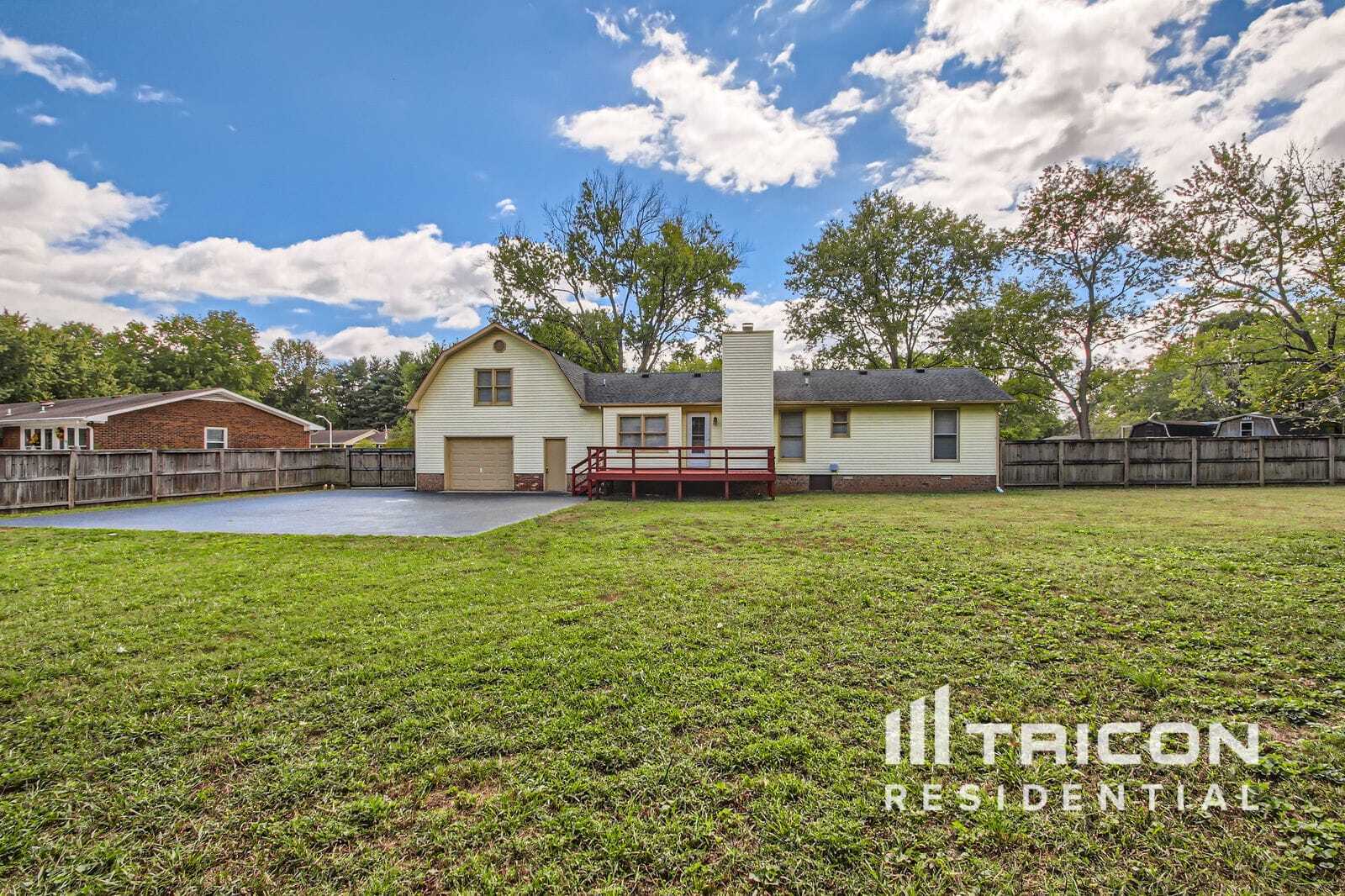 Building Photo - 1706 Deerrun Rd