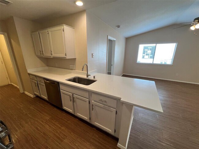 Building Photo - 12302 Alderbrook Dr