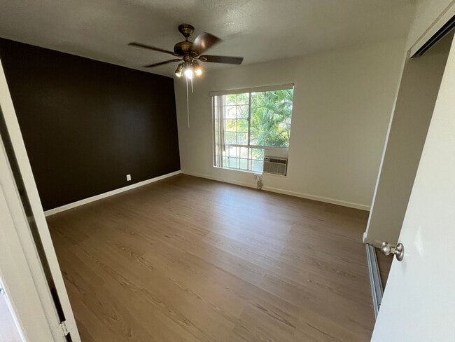 Building Photo - Crosspointe (Aiea/Honolulu) - 2 bed/2 bath...
